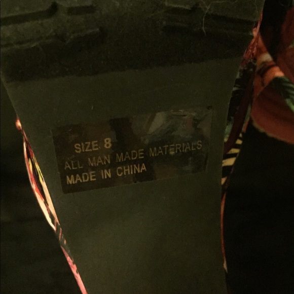 Floral Tropical Satin Platforms - Picture 7 of 8